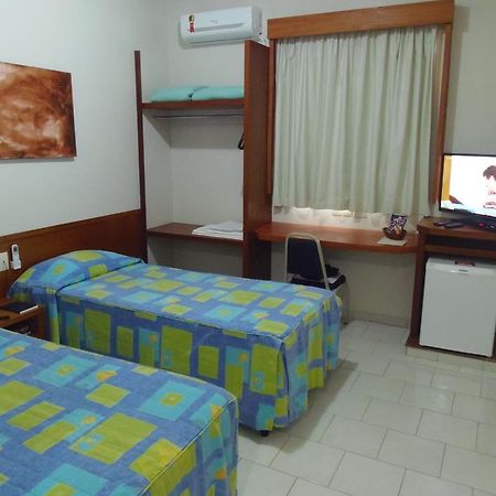 Sanare Hotel อูเบร์ลังเจีย ภายนอก รูปภาพ