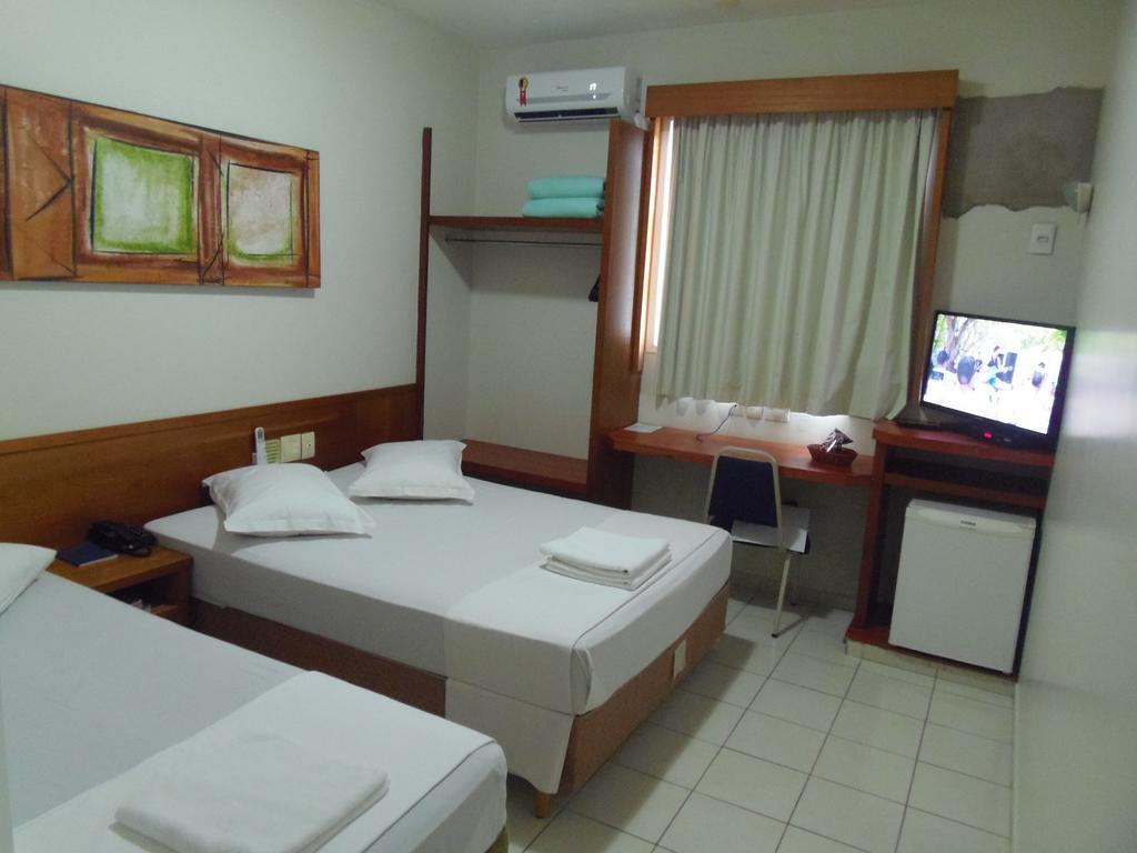 Sanare Hotel อูเบร์ลังเจีย ภายนอก รูปภาพ