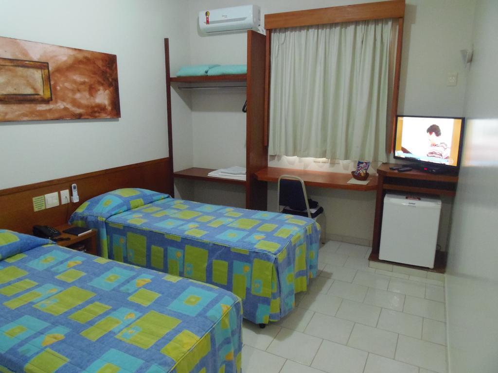 Sanare Hotel อูเบร์ลังเจีย ภายนอก รูปภาพ