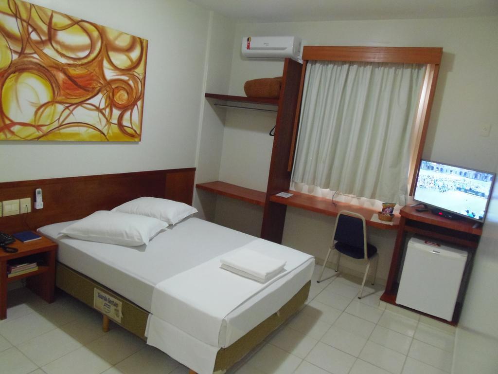 Sanare Hotel อูเบร์ลังเจีย ภายนอก รูปภาพ