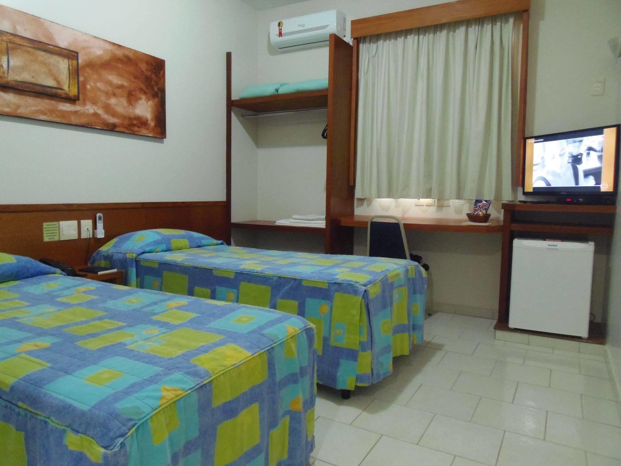 Sanare Hotel อูเบร์ลังเจีย ภายนอก รูปภาพ