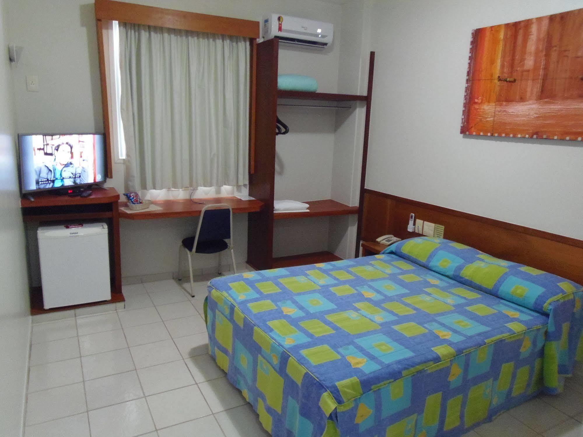 Sanare Hotel อูเบร์ลังเจีย ภายนอก รูปภาพ