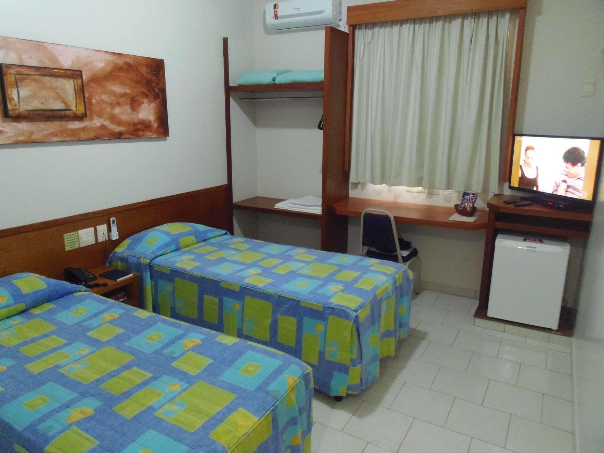 Sanare Hotel อูเบร์ลังเจีย ภายนอก รูปภาพ