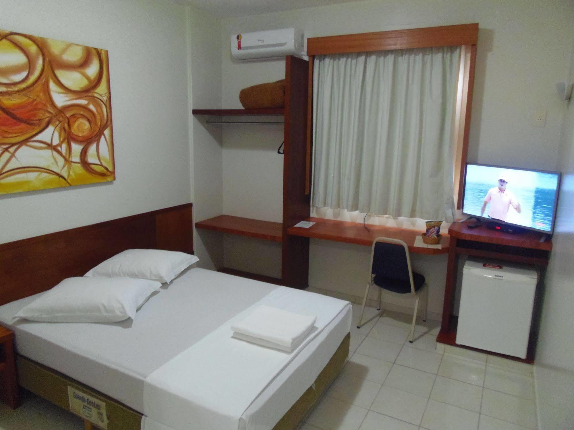 Sanare Hotel อูเบร์ลังเจีย ภายนอก รูปภาพ
