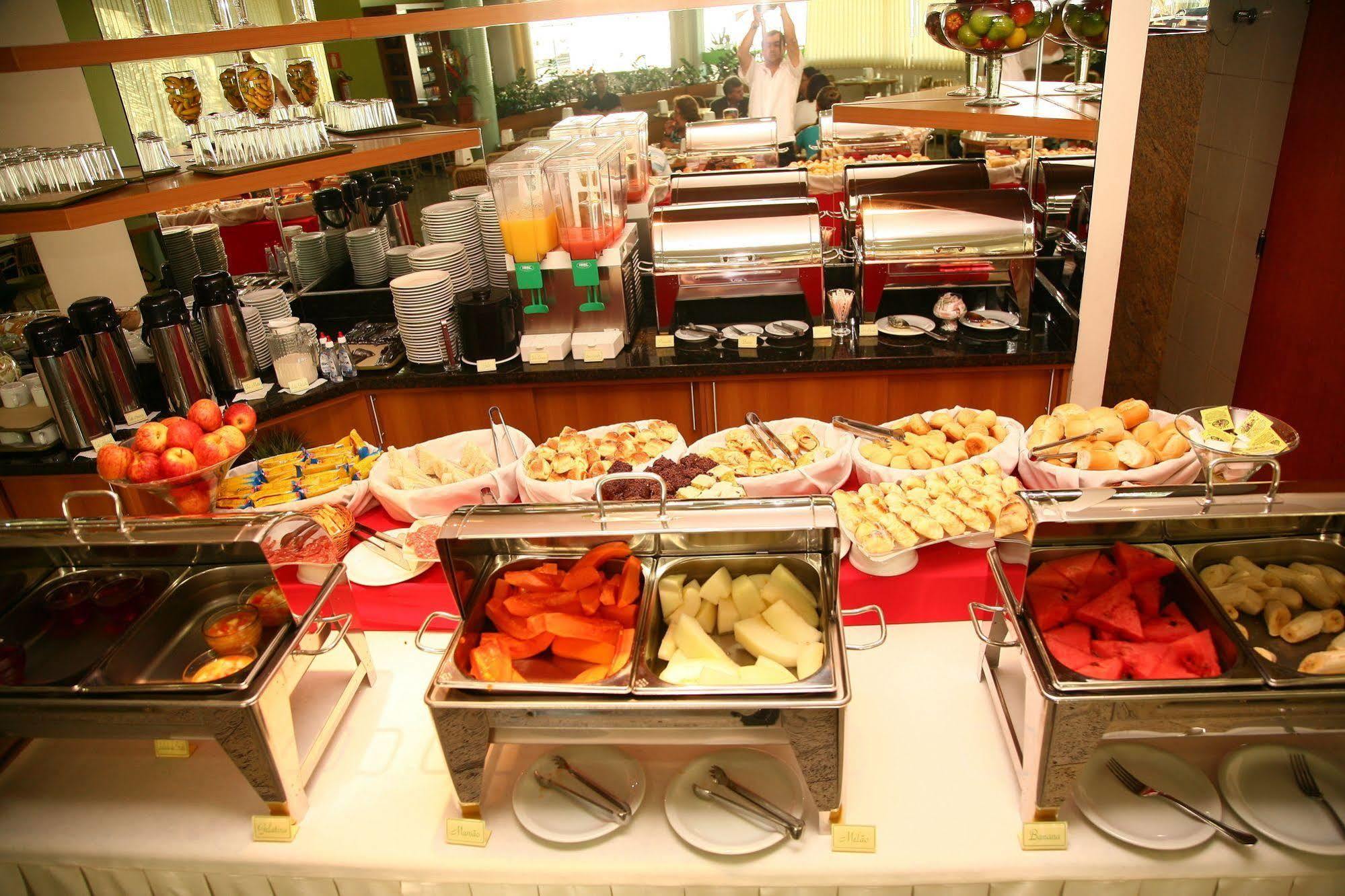 Sanare Hotel อูเบร์ลังเจีย ภายนอก รูปภาพ